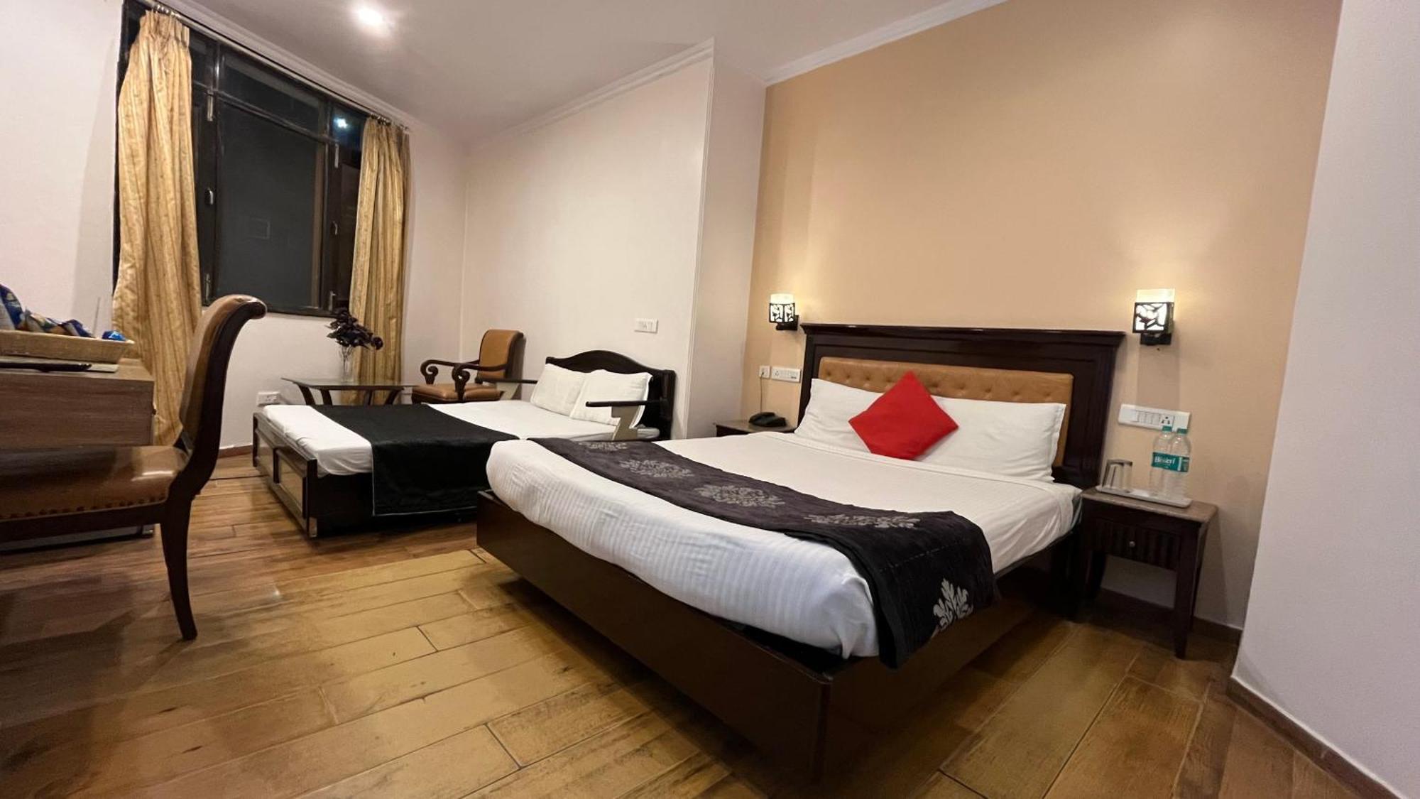 Hotel Marc شيملا المظهر الخارجي الصورة